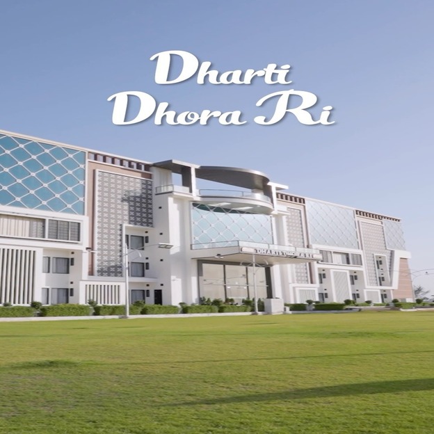 Romantic wedding venue at Dharti Dhora Ri Resort, Bikaner – Where love meets madness and memories are made fearlessly.